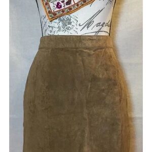 III GLOBAL IDENTITY Brown Soft Suede Leather Lined Skirt